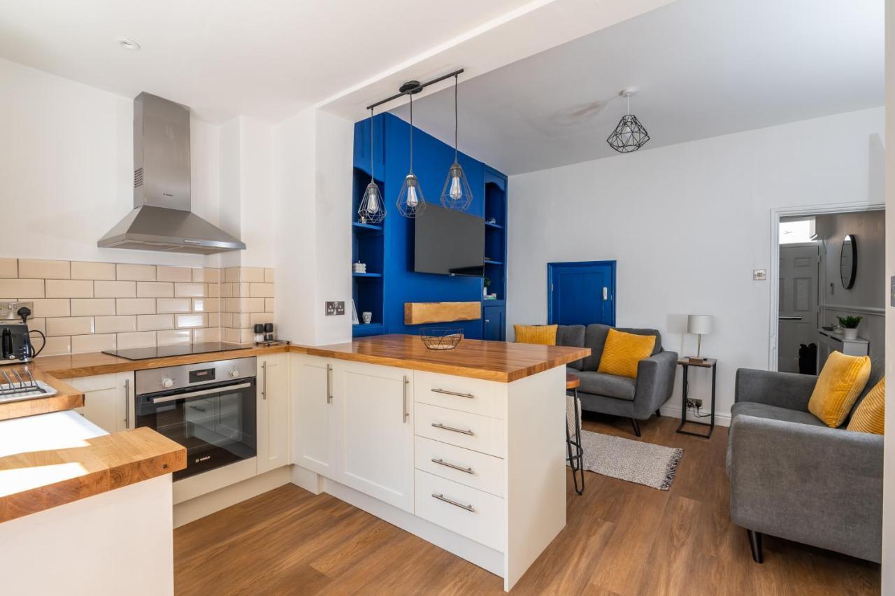 Stylish, Centrally Located Terrace - Pass The Key ヨーク エクステリア 写真