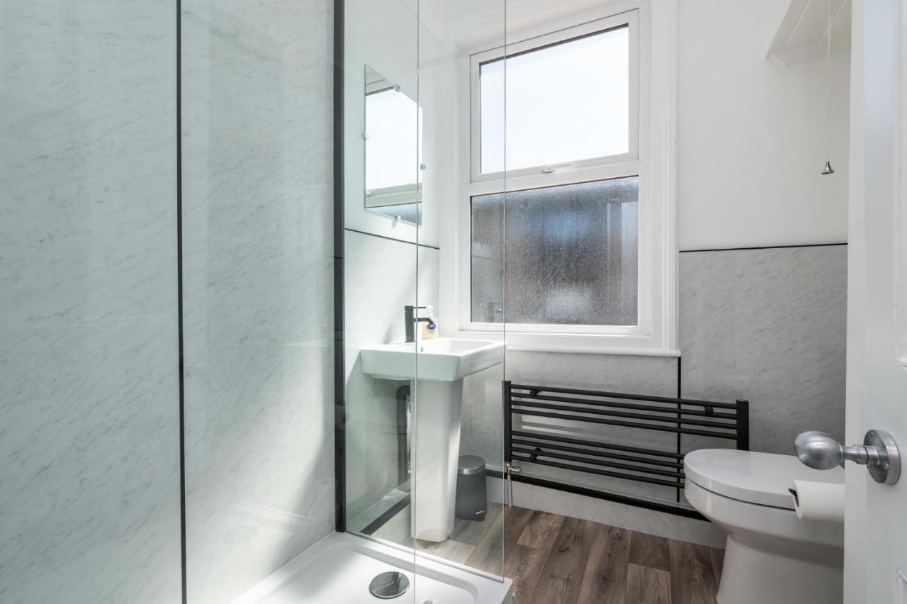 Stylish, Centrally Located Terrace - Pass The Key ヨーク エクステリア 写真